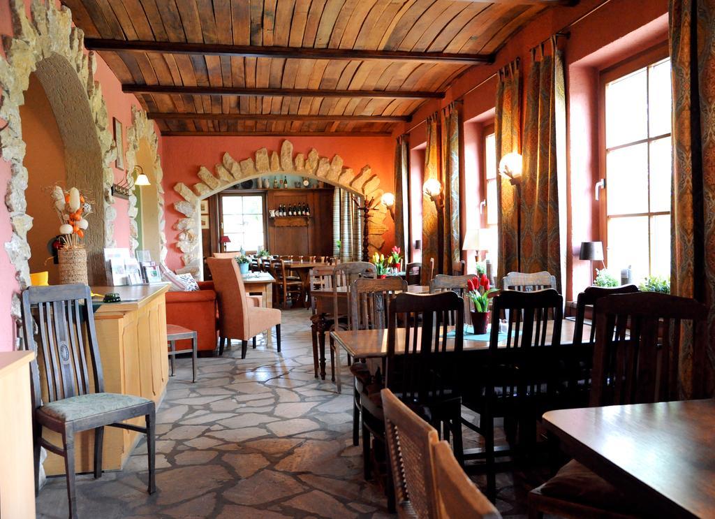 Ferienwohnung Weingut Kloster Pforta ナウムブルク 部屋 写真